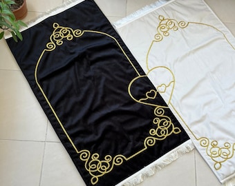 Personalized Prayer Mat Set | Heart Design, Islamic Couple Gift