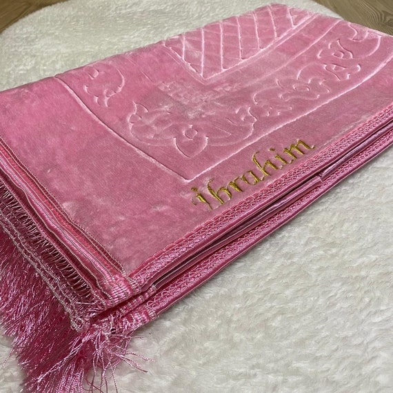 Personalized Thick Padded Velvet Prayer Mat, Premium Quality Prayer Rug, Muslim Gift, Wedding Gift, Eid Gift, Ramadan Gift, Birthday Gift