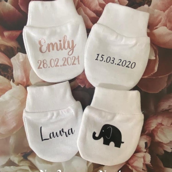 Baby Handschuhe personalisiert Geschenk zur Geburt Taufe Geburtstag Einheitsgröße kleines Geschenk weiß