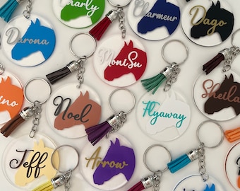 Llavero propietario del caballo personalizado con cabeza de caballo y nombre del caballo o colgante de llavero de regalo