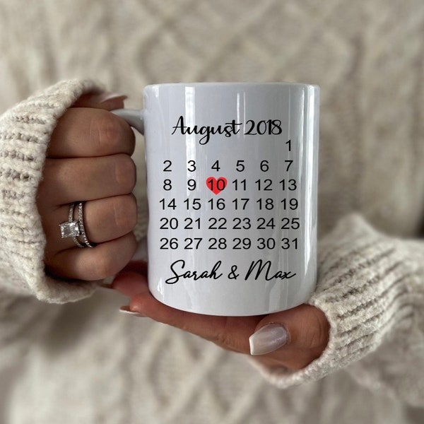 Tasse personalisiert Datum, Kalender, Partnertasse, Valentinstagsgeschenk, Geschenk Partner, Tasse mit Jahrestag Datum, Geschenk Freundin