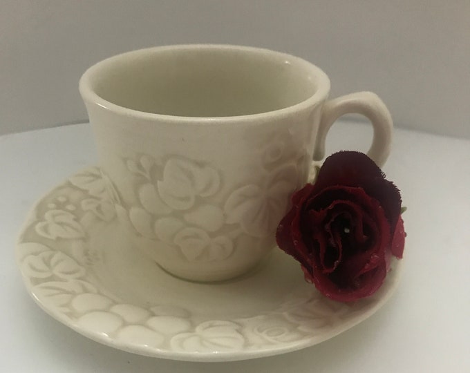 Metlox- POPPYTRAIL - VERNON Cup and Saucer Set, Ceramic Cup and Saucer