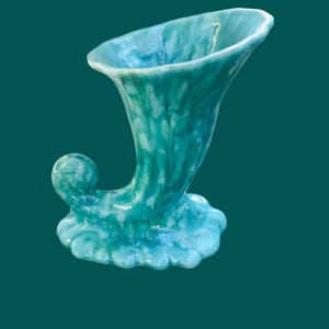 Vintage cornucopia Vase, Hot Spring Arkansas Pottery, Dryden Ceramic Vase, Gift for Mom