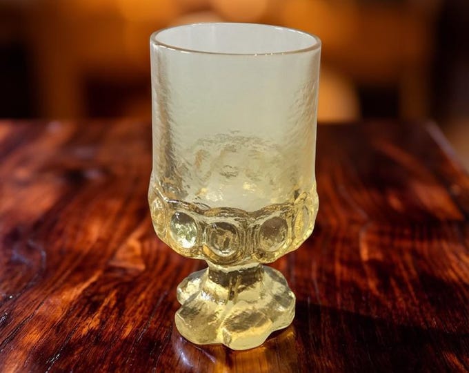 Tiffin Franciscan Madeira Cornsilk Yellow  120  Juice Wine Water Goblet