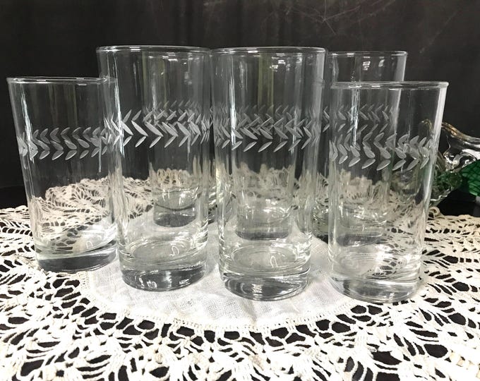 Etched Laurel Leaf Highball, Ice Tea, Water Tumblers, Clear Etched Laurel Leaf Band Glasses, Vintage Barware