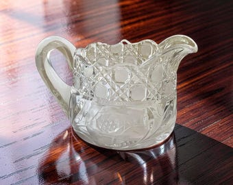 Vintage Wild Rose Milchkännchen von Camegate