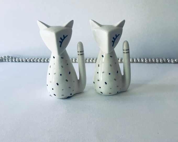 Vintage Winking Cat Ring Holder, Black, and Gold Confetti, His and Hers Ring Holder