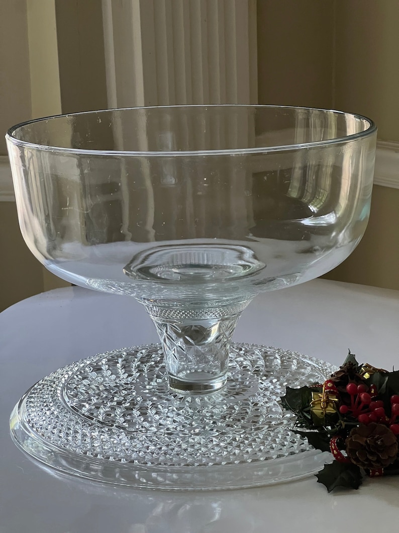 Anchor Hocking Wexford Cake Stand - Thumbnail 3