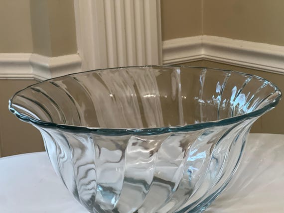Vintage Anchor Hocking Victoria Optic Swirl Punch Bowl Set, 8 Cups