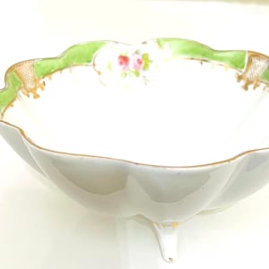 Handpainted Nippon Footed Bowl: 1911 Rising Sun Mark