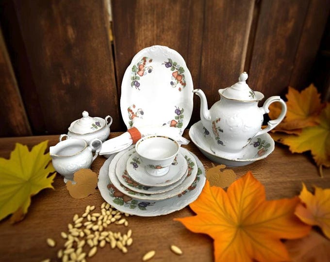 Royal Kent Fruit Garland Dinnerware Set: 8-Piece Thanksgiving Dishes
