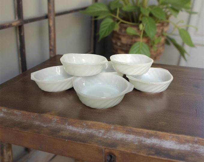 Anchor Hocking Fire King Small White Swirl Casserole Dish/ Individual Serving Bowls