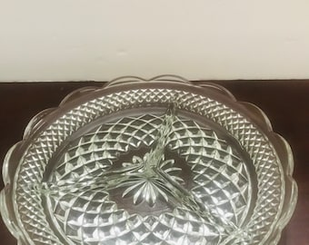 Wexford by Anchor Hocking Three Sectional Relish Dish, Small  Serving Platter