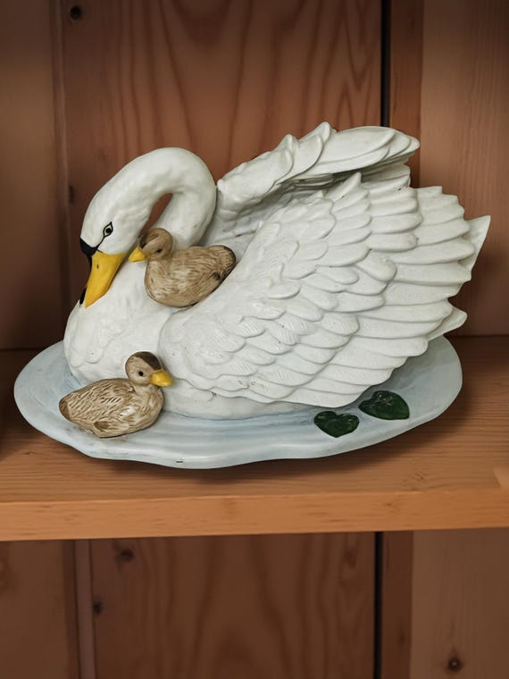 Vintage Homco Swan and Cygnets Figurine, Crafted Ceramic Decor - Etsy
