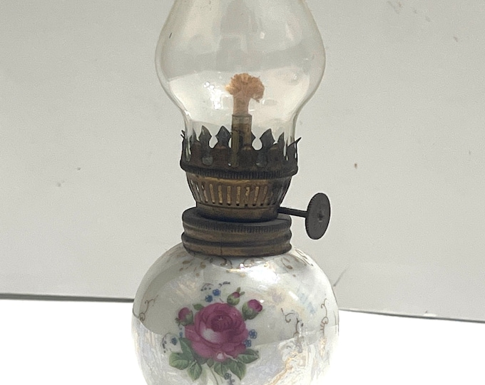 Miniature Oil Lamp,  Iridescent, Hand Painted, Made In Japan, Romantic Lightening