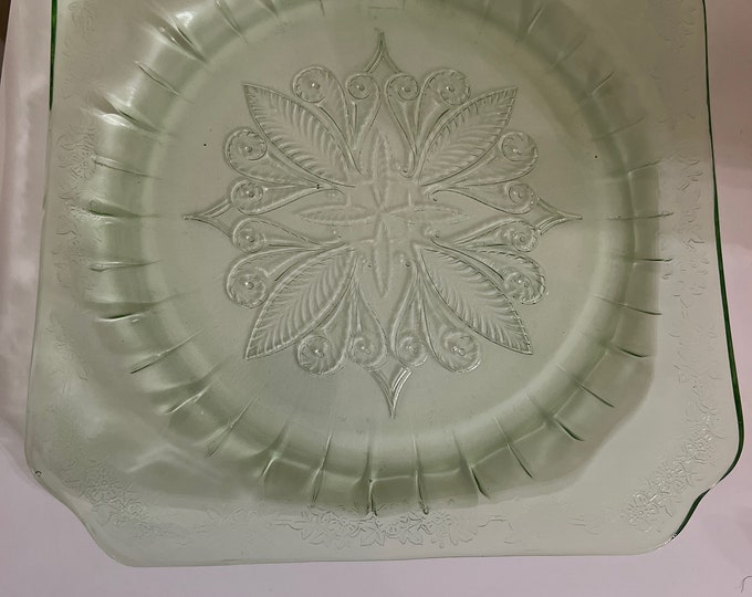 Jeannette Glass Dinner Plates,  Adam Dinner Plate, Depression Glass Dinner Plates