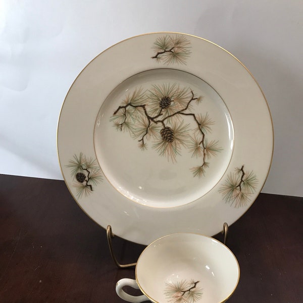 Dinner Plates and Cups/ Pine by Lenox, W-331