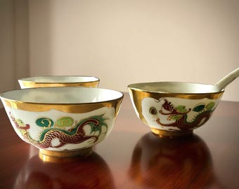 ヴィンテージ中国磁器手描き龍と鳳凰ライスボウル 10 個 新品同様