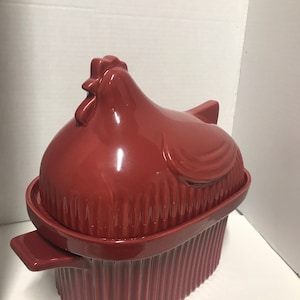 Temptation  Covered Chicken Hen Casserole Dish, Ceramic Roaster