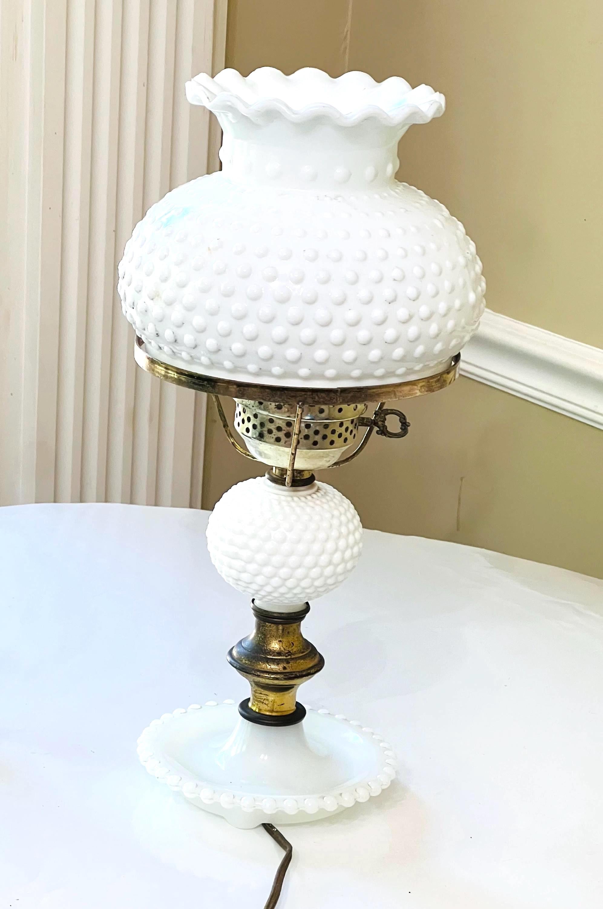 すぐ使えます antique milk glass lamp アンティーク すぐ使えます