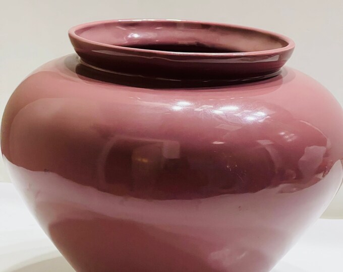 Heager 1986 ceramic round Flower  vase, Number4328
