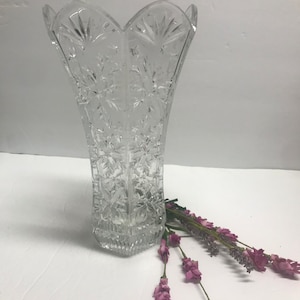 英国アンティークの陶器の花瓶、可愛いお花模様のコールポート