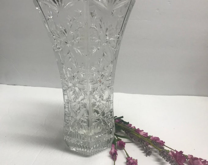 Lead Crystal Vase with Fan and Snowflakes Cut, Heavy Crystal Vase, Vintage Flower Vase