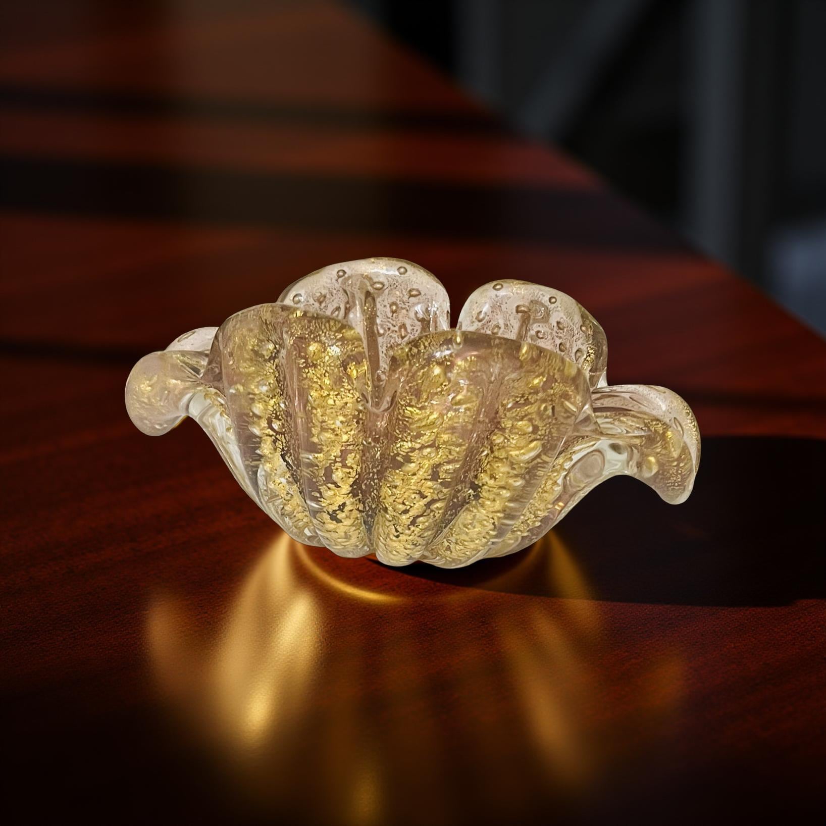 Barovier & Toso バロヴィエール&トーゾ フラワーベース　金箔 Barovier & Toso, Featuring the 'cordonato D'oro' or 'zebrati