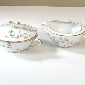 Andrea by Noritake Sugar Bowl and Creamer, Gift for Kitchen, Porcelain Sugar and Creamer with Lid