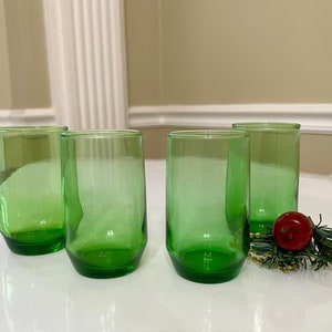 Vintage Blown Green Glass Tumblers: Barware Set of 4