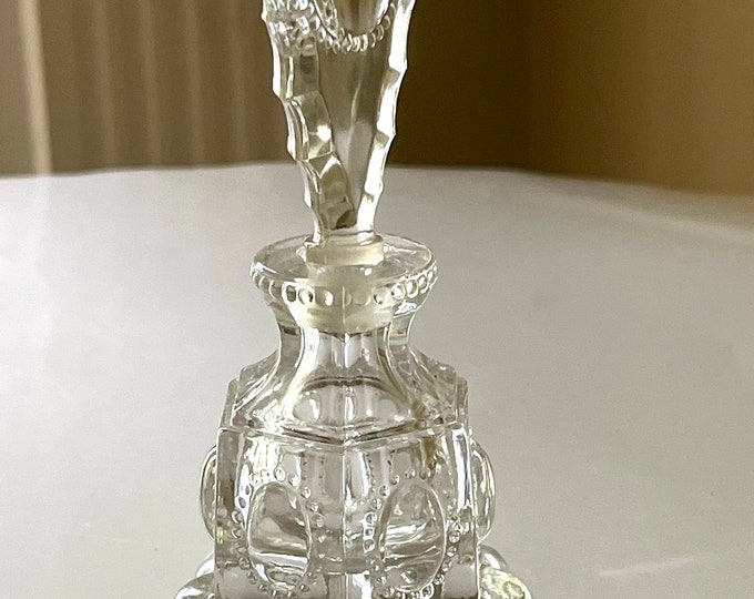 Perfume Bottle L.E. Smith Beaded Medallion