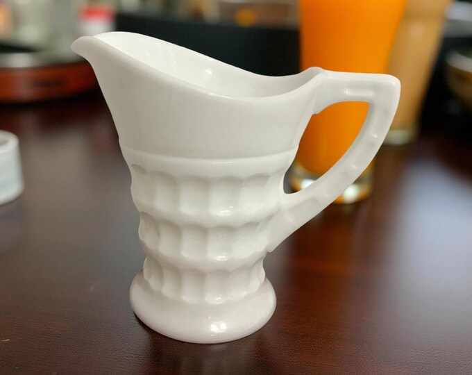 RARE! Cambridge Heirloom Milk Glass Jug 27 Ounces