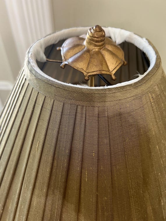 Fredrick Cooper Gilt Bronze Chinoiserie Pagoda Female Table Lamp