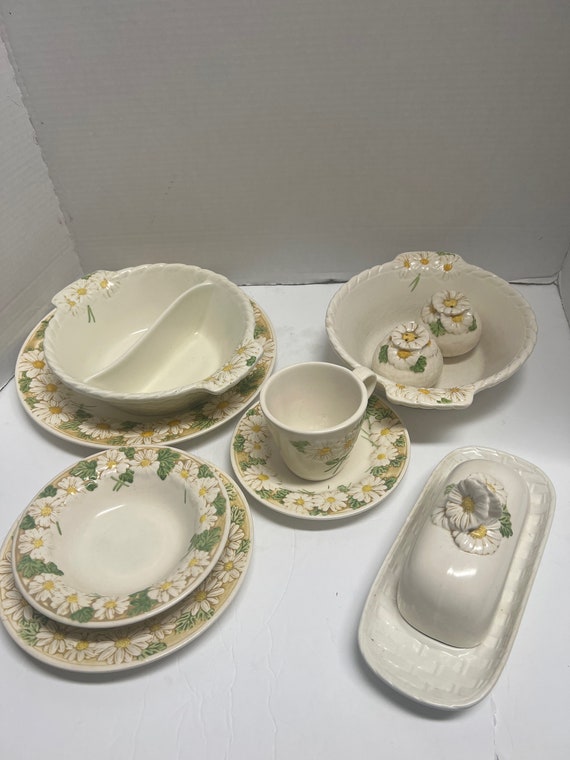 Vintage Metlox Poppy Trail Dinnerware Set: Plates, Bowls, Shakers