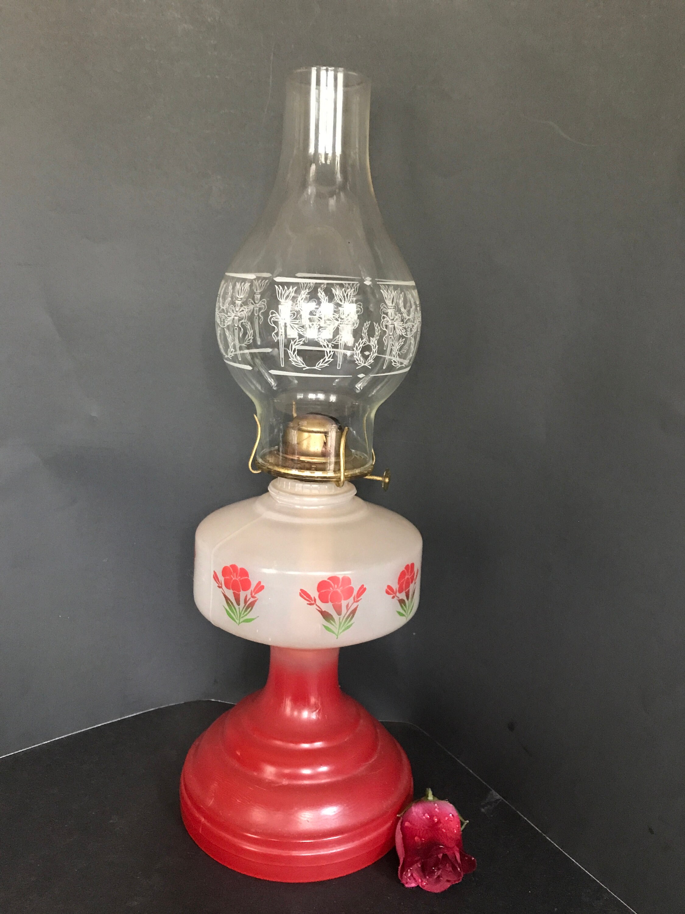 Vintage Oil Lamp Paraffin Lamp Red Base Lamp Made in Thomaston CT Eagle Burner Laurel Leaf Tourch Chimney Vintage Kerosene Lamp Etsy