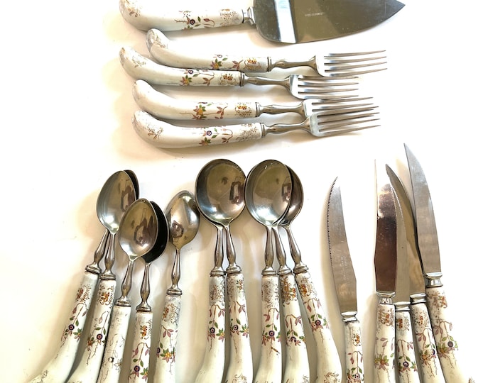 Vintage A. E. Lewis Sheffield England Floraine 4 Piece Dinnerware Set with Serving Utensils