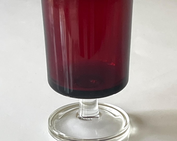 Cristal D’arques Ruby Red Goblets, Cordial Glasses, Cavaliet Goblets by Crustal D'arques Durand