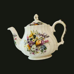 Vintage Windsor Porcelain Teapot Made In England, Giftware