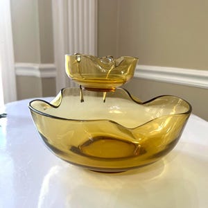 Anchor Hocking Modern Accent Amber Chip and Dip with Metal Holder