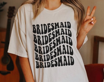 Retro Bridesmaid Shirt, Bridal Party Getting Ready Tee, Groovy Bachelorette Theme Party, Aesthetic Trendy Neutral Wedding, Boho Bride Gift