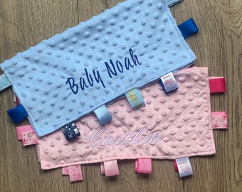 muslin taggie blanket