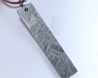 Muonionalusta meteorite， Necklace pendant，Natural meteorite carved pendant 005