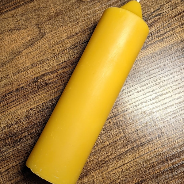 100% Beeswax Pillar Candle (Handmade, Long Burn Time, Large, Power Cut, Emergency/Survival)