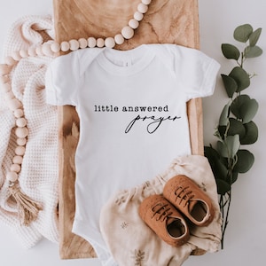 Little Answered Prayer Baby Bodysuit, Baby Bodysuit, Baby Announcement, Baby Reveal, Pregnancy Announcement, Pregnancy Reveal