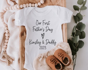 Our First Father's Day Baby Bodysuit, Father's Day Baby Outfit, Father's Day Baby Bodysuit, Baby Bodysuit, Baby Clothes, Cute Baby Outfit