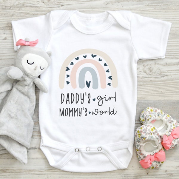 Daddy's Little Girl Mama's Whole World Baby Bodysuit, Cute Baby Girl Outfit, Newborn Girl Outfit, Baby Coming Home Outfit, Newborn Clothes
