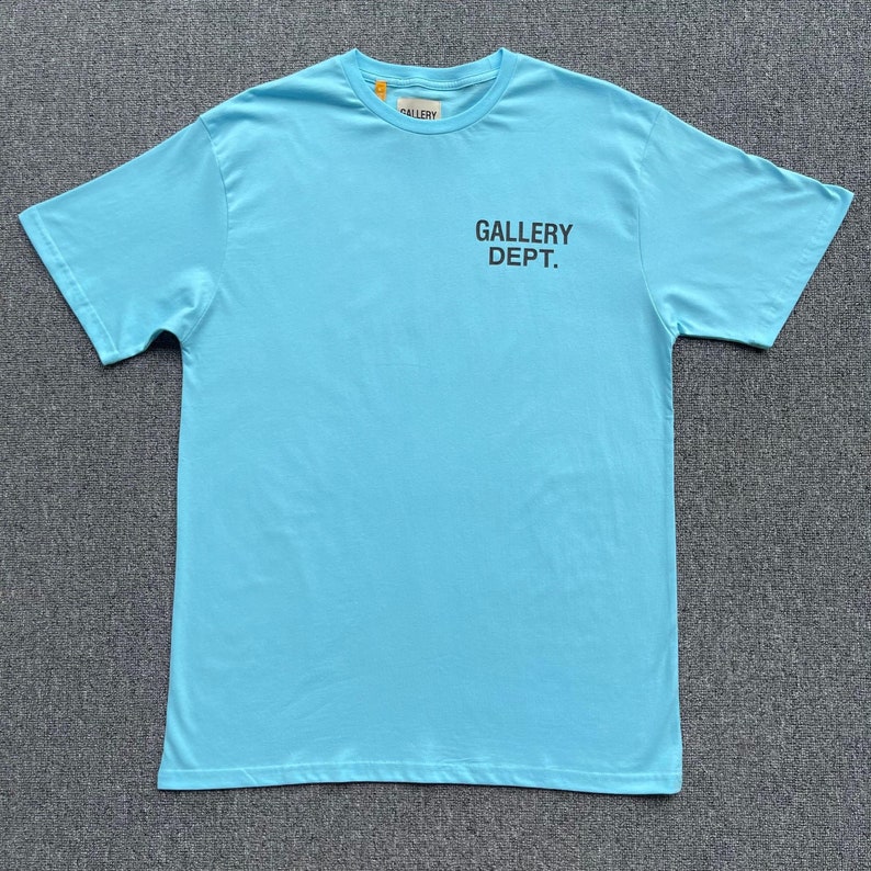 T-Shirt Light Blue - Classic Logo - Streetwear Inspired 