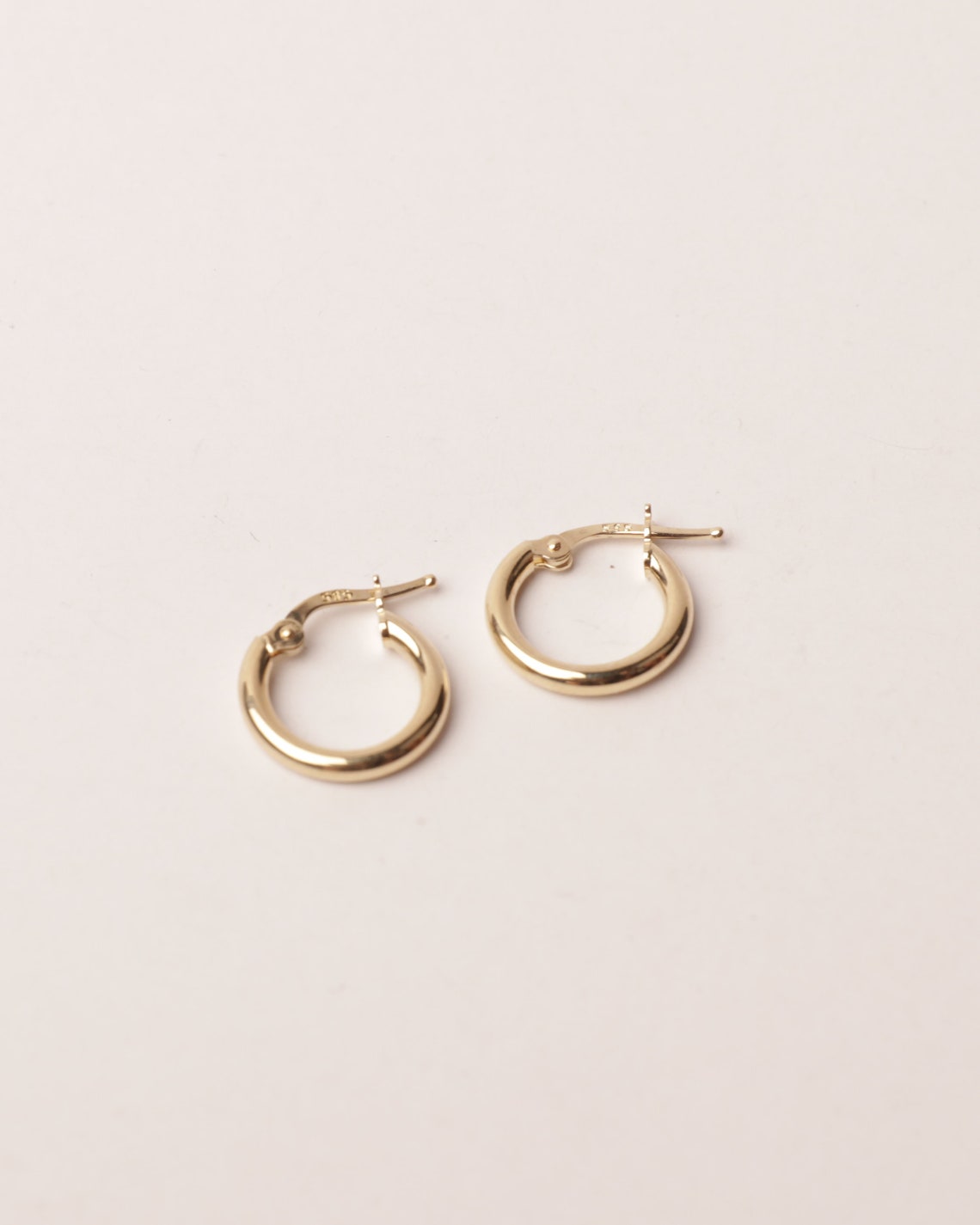 2.3mm X 15mm Shiny Gold Huggie Hoop Earrings for Women Light - Etsy UK