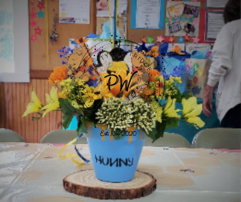 Whimsical Honey Pot Centerpieces