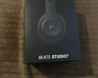 beats studio 3 stand
